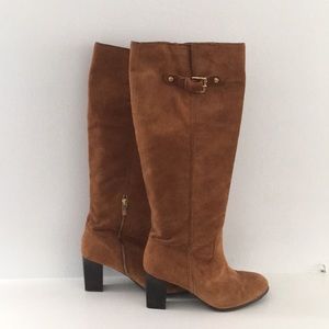 Mint condition Michael Kors suede boots size 9